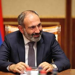 Армениядагы коррупция менен күрөшүп, жемкорлордун "пачагын" чыгарууда