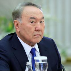 Назарбаевдин Кыргызстан аркылуу БАЭге чыгып кеткени калппы?