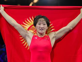 СҮРӨТ - Айсулуу Тыныбекова Азия чемпионатында күмүш медалга татыды