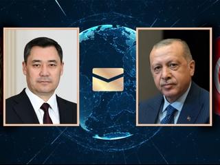 Режеп Тайип Эрдоган Садыр Жапаровду жана Кыргызстан элин өлкөнүн Көз карандысыздыгынын күнү менен куттуктады
