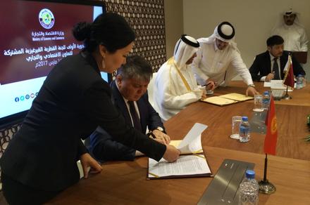 На встрече министра А. Кожошева с вице-президентом ТПП Катара достигнута договоренность о проведении в г. Доха бизнес форума