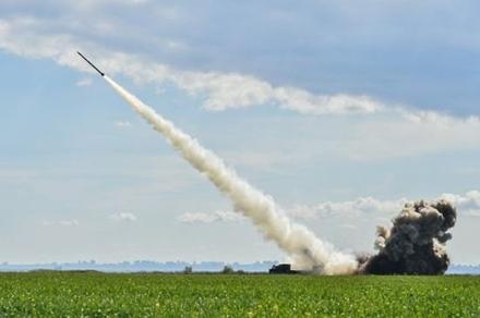 АКШ Орусия менен ракеталарды колдонбоо тууралуу келишимин үзөт