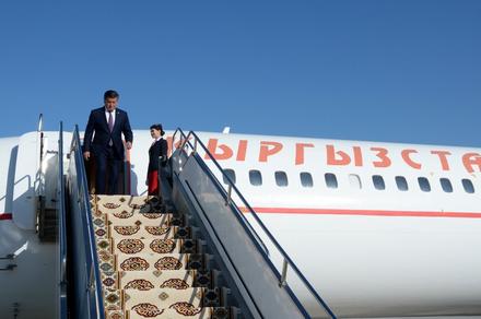 Президент Сооронбай Жээнбеков расмий визит менен Швейцария Конфедерациясына келди