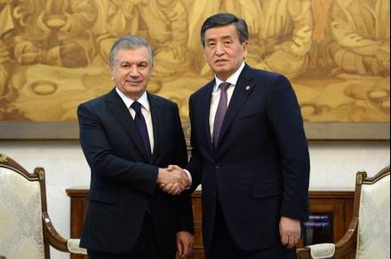 Өзбекстандын Президенти Шавкат Мирзиёев Кыргызстандын элин жана Президент Сооронбай Жээнбековду Курман айт майрамы менен куттуктады