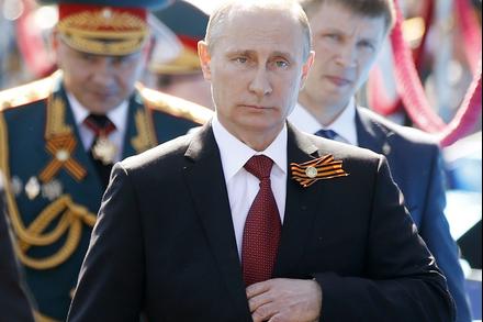 ВИДЕО-Путин эки мамлекеттин лидерлерин Жеңиш күнү менен куттуктаган жок