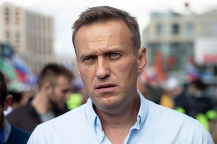 Европа парламенти орусиялык оппозиционер Навальныйдын  ууланышы боюнча эл аралык иликтөө жүргүзүүгө чакырды