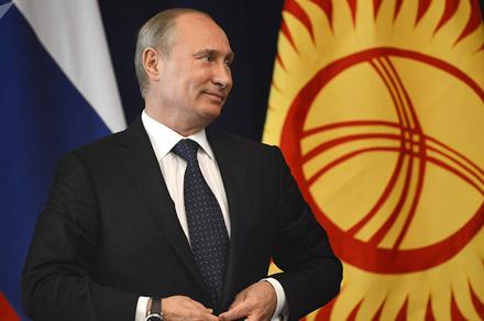 Путин: "Кыргызстанда болуп жаткан нерселер — кыргыз элине түшкөн мүшкүл"