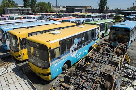 Бишкекте 400 автобус жарактан чыккан