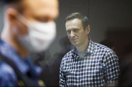 Орусиядагы уюмдар Навальныйга жардам көрсөтүүнү талап кылышты
