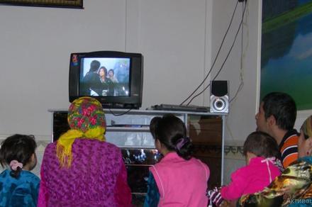 Өзбекстанда кыздын зордукталган учуру ачык көрсөтүлгөнү үчүн телеканалдын жетекчиси иштен алынды