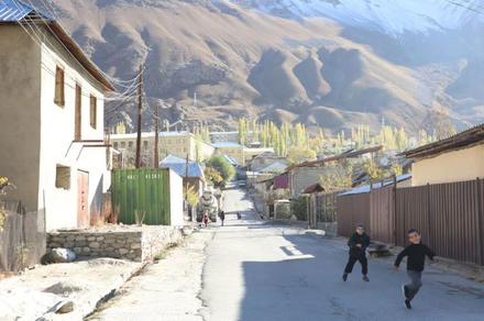 Бадахшандык активисттер тажик бийлигин "аймактын тынчын албоого" чакырууда