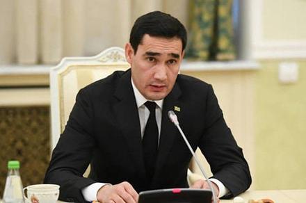 Түркмөнстандын жаңы президенти Сердар Бердымухамедов өкмөттү отставкага кетирди