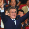 Түштүк Кореянын жаңы президенти ант берди