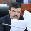 Депутат Бактыбек Сыдыков: “Күйүүчү майлардын кымбаттоосунда Өкмөт алсыздык кылып жатат. Билинбегени менен чоң көйгөй келатат”