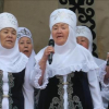 Казакстанда 80 жаштардагы чоң энелер хор ырдады