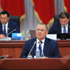 Жаӊы Акыйкатчы Токон Мамытов парламентте ант берип, өз ыйгарым укуктарын расмий түрдө аткарууга киришти