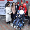 ТИКА тарабынан мүмкүнчүлүгү чектелген балдарга 100 майып коляскасы тартууланды