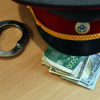 Бишкекте милициянын 4 кызматкери камакка алынды  