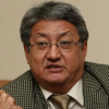 Алмазбек Акматалиев: "Кыргызстан жеңиптир, көрсө, туугандар! Жеңишибиз кут болсун!"