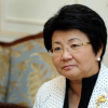 Кыргыздын нарк-насилин тепселеген Отунбаева экс-президент статусун алып жүргөнү туурабы? 