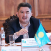 Алмазбек Баатырбеков эки депутаттын мандатын тапшырышынын себебин айтты