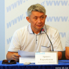 Эрнест Карыбеков: “Байлардын коомдук социалдык классы президентке тоскоолдук кылып жатат”