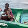 ВИДЕО - Кыргызстандык туристтер Шри-Ланкадагы балыкчыны куткарып калышты