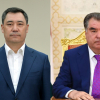 Эмомали Рахмон Садыр Жапаровду жана кыргыз элин Жеңиш күнү менен куттуктады