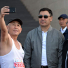 Президент Садыр Жапаров марафондун нормативин толтурган спортчуларга жолдомо берет
