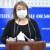 Минздрав призывает кыргызстанцев привиться от COVID-19. Но вакцин для желающих нет