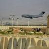 Афганистан: АКШ аскерлери чыгары менен Баграм авиабазасы талоондо калды