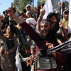 Талибандар Тажикстандын үстүндөгү көпүрөгө желегин орнотту