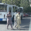 ВИДЕО - Милиция пакистандыктарга зарыл болбосо үйдөн чыкпоону сунуштады