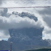 ВИДЕО - Япониядагы ири вулкан атылып, өлкөнү коркунуч каптады