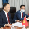 Министр Руслан Казакбаев принял постоянного координатора системы ООН в КР Озонниа Ожиело