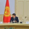 Акылбек Жапаров Казакстанга ЖККУнун алкагында жардам берүүгө Кыргызстан даяр экендигин билдирди