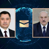 Лукашенко Жапаровду жана кыргыз элин Жеңиш күнү менен куттуктады