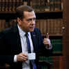 Орусияга кош келиңиз! Медведев референдумдун жыйынтыгы тууралуу