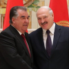 Душанбеде Рахмон менен Лукашенконун сүйлөшүүсү өттү