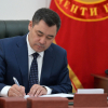 Садыр Жапаров  объявил выговор и освободил от должности ряд руководителей