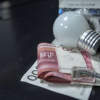 В Кыргызстане население теперь платить за электричество будет по сому за киловатт