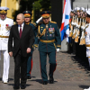 ФОТО - Путин в День ВМФ принял военно-морской парад в Санкт-Петербурге