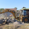 В Свердловском районе Бишкека сносят фундаменты на захваченных участках