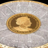 Усыпанную бриллиантами гигантскую монету создали в память о Елизавете II
