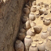Египетте археологдор 5 миң жылдык шарап куюлган жүздөгөн кумураларды табышты