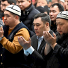 Садыр Жапаров Бишкектеги борбордук мечитке барып, чогулгандарга ооз ачар өткөрдү