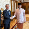 Жээнбек Кулубаев Малайзиянын премьер-министри Анвар Ибрагим менен жолукту