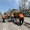 Бишкек шаарында жолдогу чуңкурларды жамоо иштери уланууда