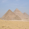 В Египте задержали трех туристов за попытку сфотографироваться голыми у пирамид
