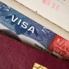 США аннулировали более 100 тыс. виз для иностранных граждан в 2025 году